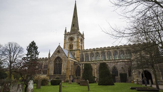 Sebuah perusahaan konstruksi secara tidak sengaja menemukan makam tersembunyi lima uskup Gereja Anglikan Inggris di sebuah gereja di London.