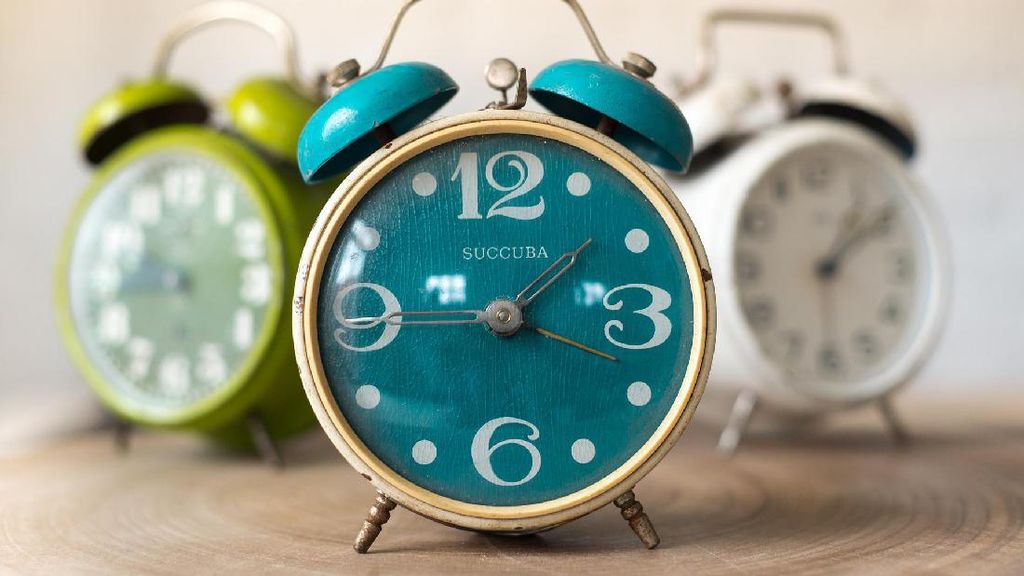 Ternyata Ini 10 Kepribadian Orang yang Hobi Pasang Banyak Alarm Pagi