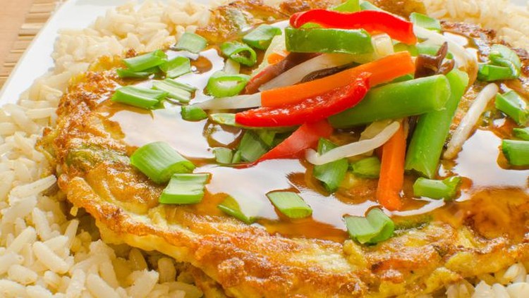 Egg omelet with chili sauce with clipping path