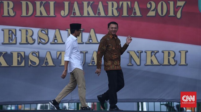 Cawapres Sandiaga Uno mengaku tak khawatir dengan bergabungnya Basuki Tjahaja Purnama (Ahok) ke PDIP. Ia malah mengucapkan selamat.