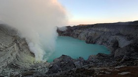 Resmi Jadi UNESCO Global Geopark, Apa yang Tersimpan di Geopark Ijen?