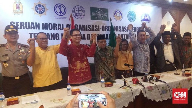 Sejumlah tokoh agama meminta masyarakat untuk bersama-sama menjaga kedamaian di masa tenang sampai hari pemilihan dalam Pilkada 2017.
