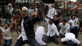 Raut Bahagia Para Pendukung Nomor Tiga