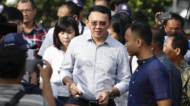 Ahok tipikal orang yang susah diarahkan saat difoto. Mesti pintar mencari sudut pandang untuk memotretnya. Fotografer mengungkap sisi lain Ahok.