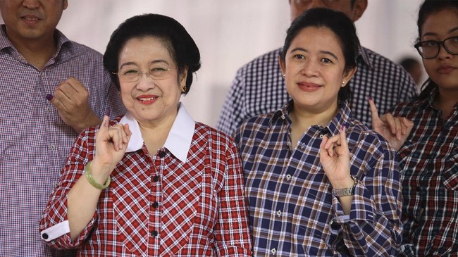 Ketum PDIP Megawati Soekarnoputri mengkritik konsep perubahan kebijakan setiap masa transisi atau pergantian presiden.