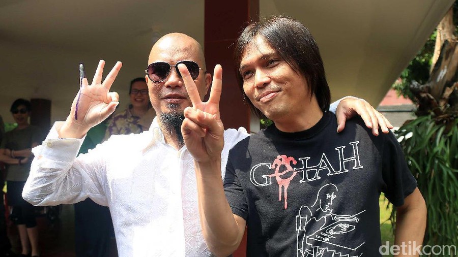 Ahmad Dhani dan Once Mekel