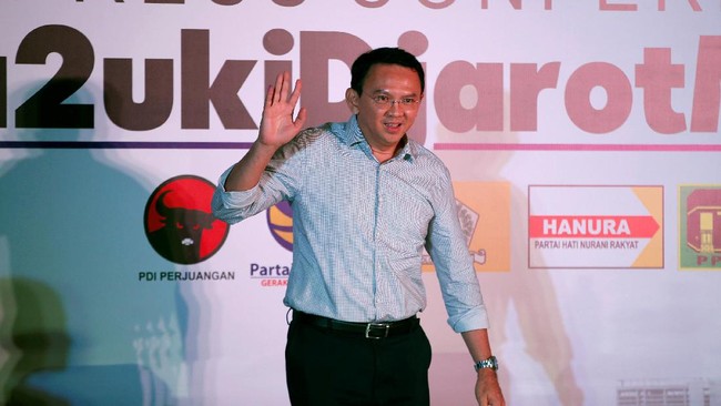 Ahok sudah mencoba menelepon dan mengirim WhatsApp berisi ucapan selamat kepada Anies. Namun insiatifnya belum mendapat respons.