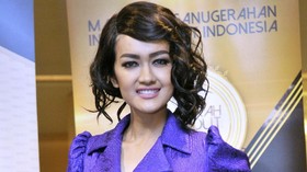 Mimpi Terakhir Julia Perez: Pengembangan Rumah Singgah