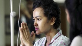 Kondisi Julia Perez Menurun, Keluarga Pasrah dan Berdoa