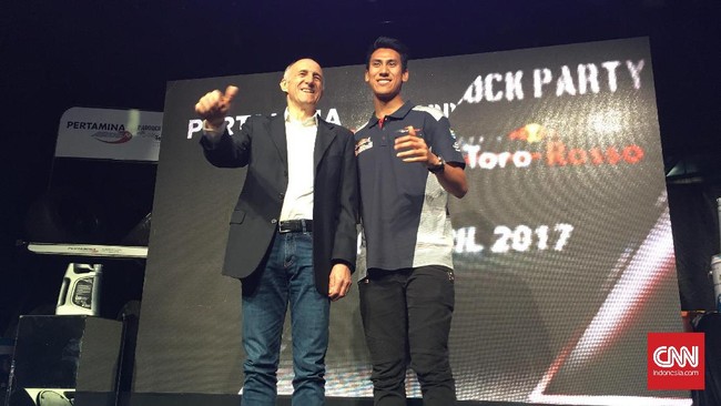 Kesempatan menjadi pebalap penguji Toro Rosso akan digunakan Sean Gelael untuk menjadi jembatan naik kelas ke ajang Formula One (F1).