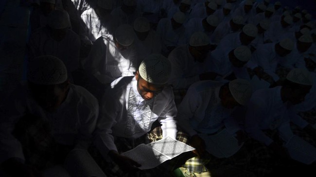 Memanusiakan Warga Binaan