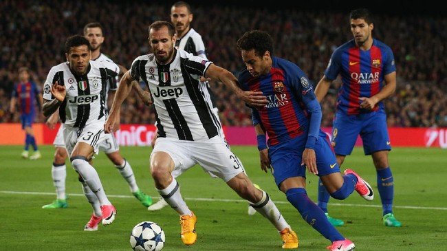 Juventus ke babak semifinal Liga Champions untuk kali kedua dalam tiga musim terakhir. Juventus belum kalah dari sepuluh pertandingan Liga Champions musim ini.