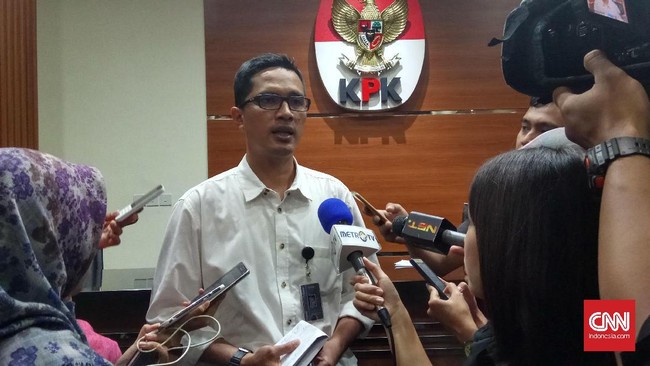 Sri Utami jadi tersangka korupsi terkait sejumlah kegiatan fiktif di Sekretariat Jenderal Kementerian ESDM tahun anggaran 2012.