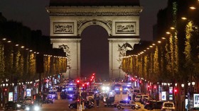 Simbol Kota Paris Mencekam Pasca Aksi Penembakan