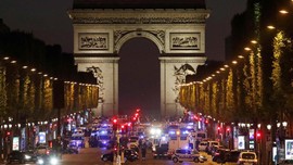 Simbol Kota Paris Mencekam Pasca Aksi Penembakan