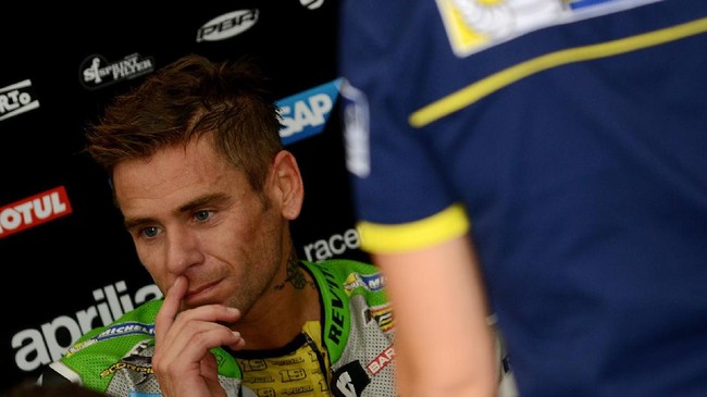 Pebalap Aspar, Alvaro Bautista, mendapat pertanyaan yang membuatnya malu dalam konferensi pers GP Amerika Serikat. Bautista dilamar kekasihnya, Grace Barroso.