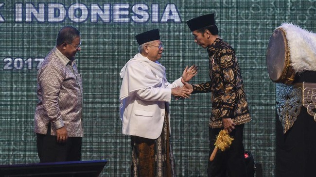 Jokowi membutuhkan dukungan moral dan legitimasi dari Ma'ruf Amin yang juga Ketua MUI sekaligus sesepuh Nahdlatul Ulama menjelang Pilpres 2019.