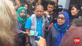 Relawan Ahok-Djarot Adu Mulut dengan Bawaslu di TPS Gambir