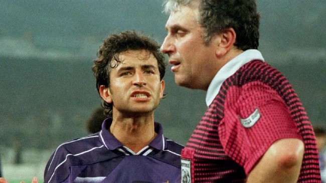 Sebagai pemain yang pernah memperkuat Barcelona dan Madrid, pelatih Timnas Indonesia Luis Milla pernah merasakan panasnya atmosfer El Clasico.