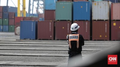 Laporan Global Economy Watch dari PwC menunjukkan bahwa volume ekspor intra kawasan Asean meningkat sekitar 1,5 persen setiap tahun secara nominal.