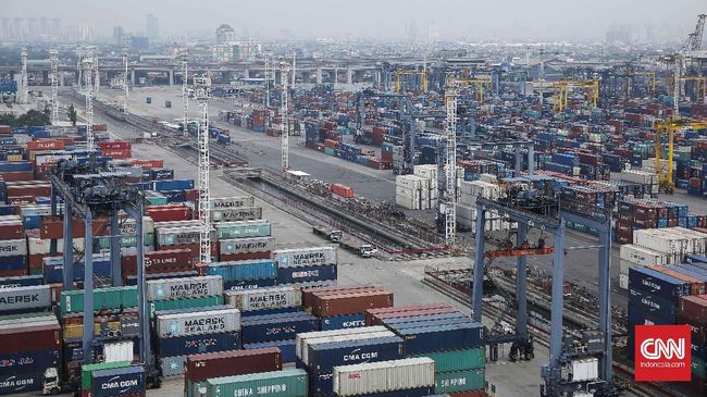 Perlambatan ekonomi China yang berpotensi berlanjut diperkirakan menekan kinerja ekspor Indonesia pada 2019.
