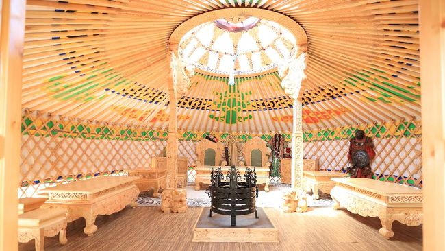 Mongolian Cultural Center merupakan daya tarik wisata baru di Tanjung Lesung yang menawarkan kehidupan ala suku nomaden di Mongolia.