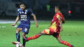 Arema Menyodok Ketiga, PSM Imbangi Persegres