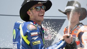 FOTO: Aksi Valentino Rossi di Marquez Land