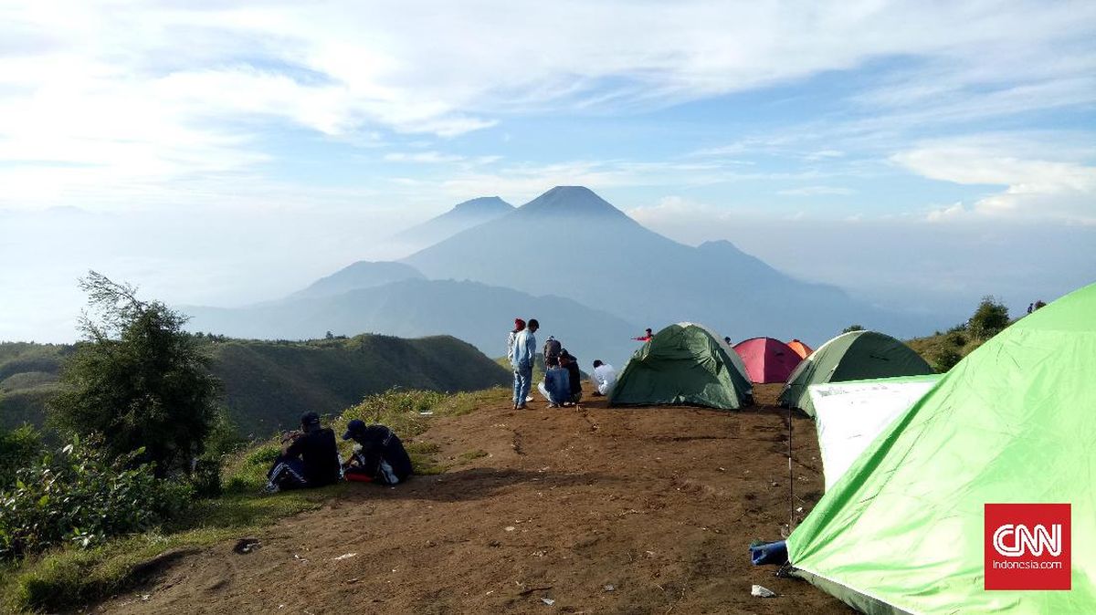 Mount Prau, bitte entschuldigen Sie sich. Verlassen Sie Balita im Zelt