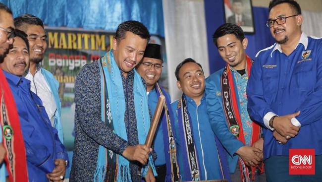 Menpora RI Imam Nahrawi mengajak para pemuda maritim Indonesia di Jambore Nasional Pemuda Maritim II di Ambon, ikut menggelorakan Asian Games 2018.
