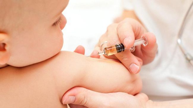 Jokowi mengklaim, Indonesia telah berhasil bebas dari cacar, polio dan tetanus. Dia berharap pemerintah mampu bebaskan rakyat dari penyakit lain di masa datang.