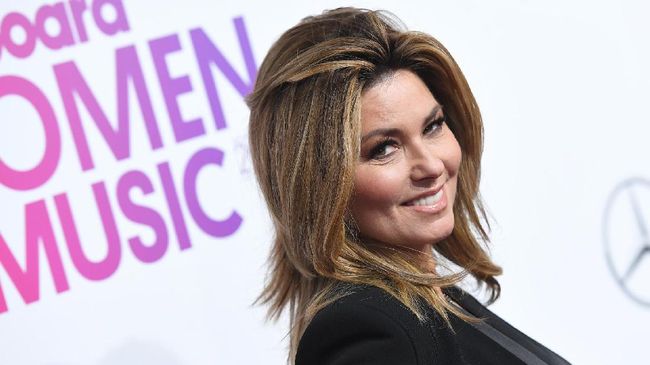 Setelah absen bikin album studio selama 15 tahun, Shania Twain kembali dengan pengumuman akan merilis album pada Juni mendatang.