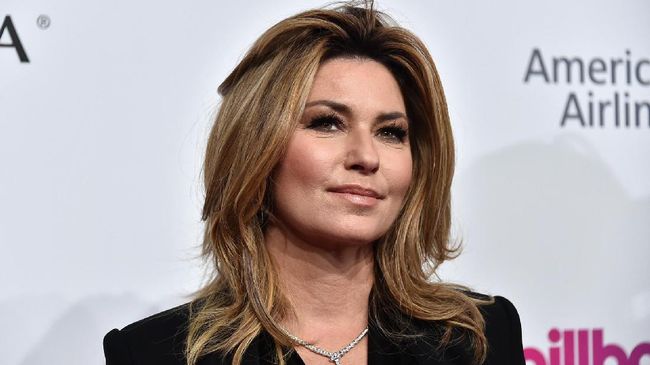 Shania Twain mengaku kagum terhadap Harry Styles jauh sebelum berbagi panggung di Coachella 2022.