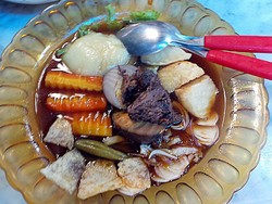 5+ Tempat Makan Selat di Solo, Sajian Khas yang Tak Boleh Terlewatkan