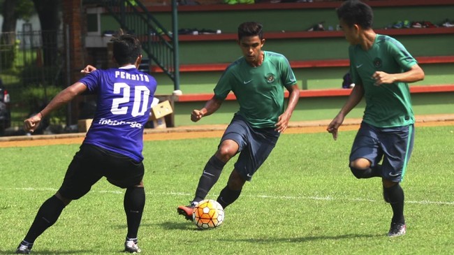 Pelatih Timnas Indonesia U-22, Luis Milla, mencoret Miftahul Hamdi menjelang lawan Malaysia pada laga perdana Kualifikasi Grup H Piala Asia U-23, Rabu (19/7).