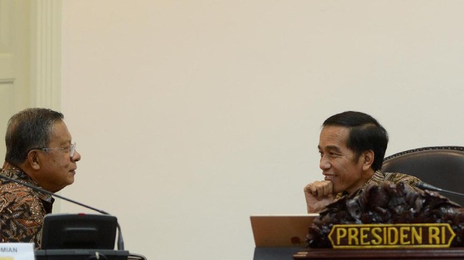 Pemerintah mempertimbangkan penambahan utang Rp33 triliun - Rp67,3 triliun dalam Rancangan Anggaran Pendapatan dan Belanja Negara Perubahan 2017.
