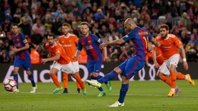 Gol Pertama Mascherano, Ke-100 bagi Barca