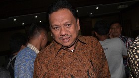 Gubernur Sulut Duga Ada Bagi-bagi Uang e-KTP di Komisi II