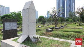 Cerita Mawar Kering dan Rumput Liar dari Makam Chairil Anwar