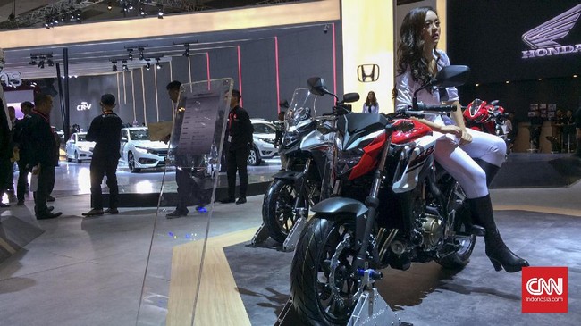 Honda mengungkap akan memproduksi dan memasarkan motor hybrid dan listrik, Honda PCX, di Indonesia.