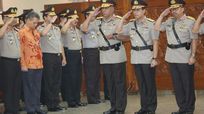 Kenaikan anggaran Polri disebut disikapi bukan dengan perbaikan kinerja lembaga, tapi dengan menambah jumlah jenderal.