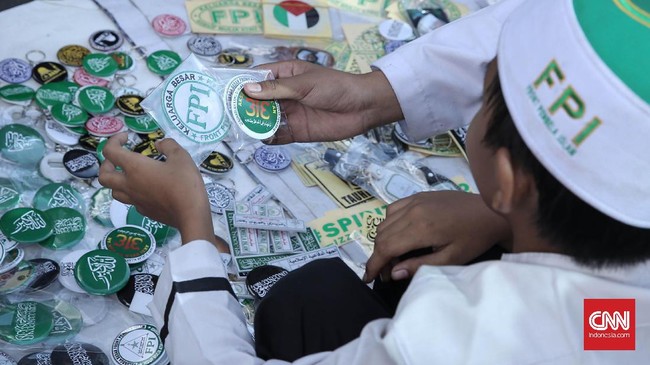 Pembubaran FPI sebagai ormas kembali mencuat setelah terbitnya Perppu Nomor 2 Tahun 2017 tentang Ormas. HTI menjadi korban pertama Perppu ini.