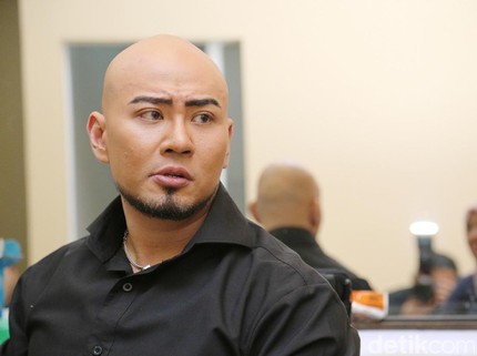 Deteksi Dini Anak Alami Disleksia Seperti Deddy Corbuzier