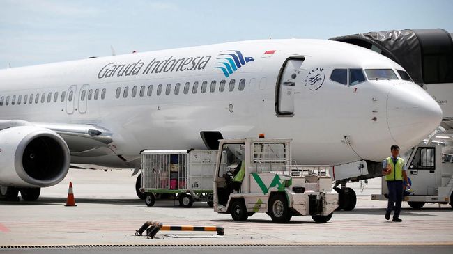 Garuda Indonesia Tekan Kerugian jadi Rp1,66 T di Kuartal III Garuda Indonesia berhasil menekan kerugiannya jadi Rp1,66 triliun pada kuartal ketiga ini, turun dibandingkan Rp3,24 triliun pada kuartal ketiga 2017.