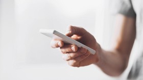 ATSI Blokir Kartu SIM yang Registrasi Pakai NIK 'Abal-abal'