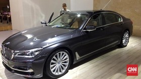 Rakitan Lokal dan Parkir Otomatis ala BMW