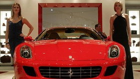 DKI Kejar Perusahaan Pengemplang Pajak Ferrari Rp129 Juta