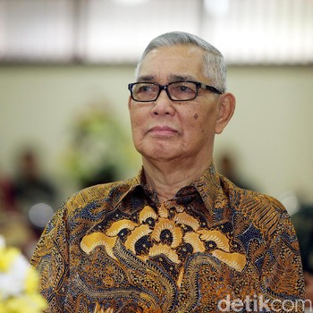 Wakil Presiden ke-6 Try Sutrisno Meninggal Dunia, Ini Sosoknya