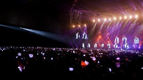 Fan BTS dan Wanna One Rusuh Saat IU Pidato Golden Disc Awards
