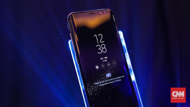 Fitur khusus Google Play Music mampu menampilkan kolesi lagu-lagu baru sesuai selera musik pemiliknya. Sementara baru tersedia bagi pengguna Galaxy S8.